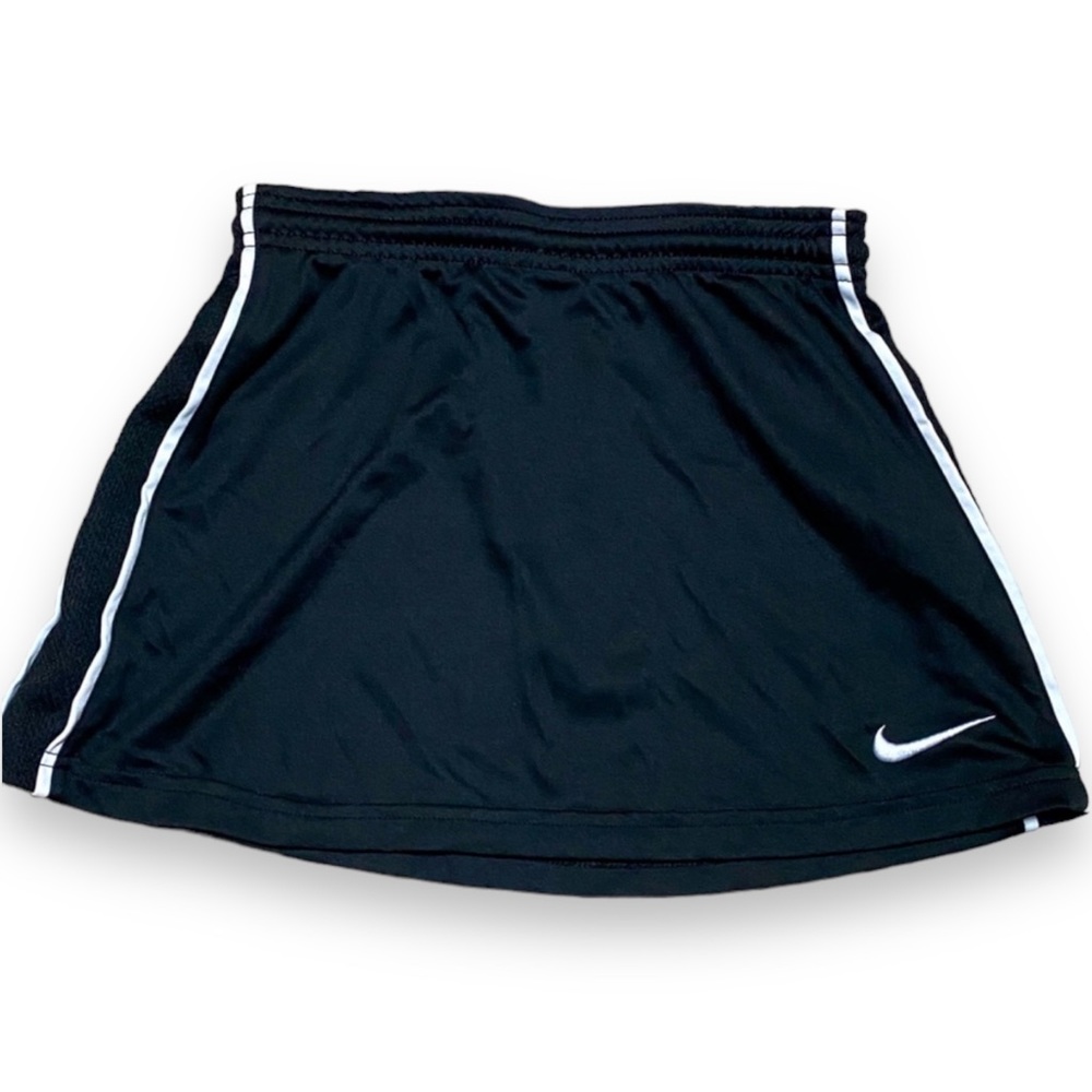 Girl Nike Cheer or Tennis workout skirt!